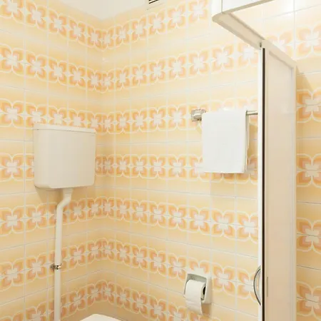 134 - Bilocale Vista Mare Con Terrazzo E Parking Coperto *