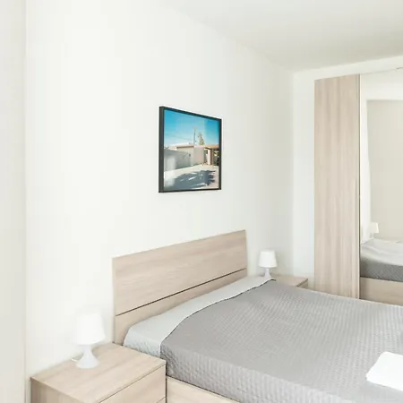 134 - Bilocale Vista Mare Con Terrazzo E Parking Coperto Lignano Sabbiadoro